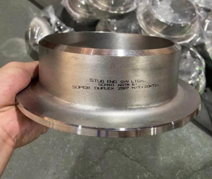 METAL C70600 तांबा निकेल मिश्र धातु पाइप फिटिंग EN10992-1 TYPE36 लैप संयुक्त फ्लैंज स्टब अंत CUNI 9010 7