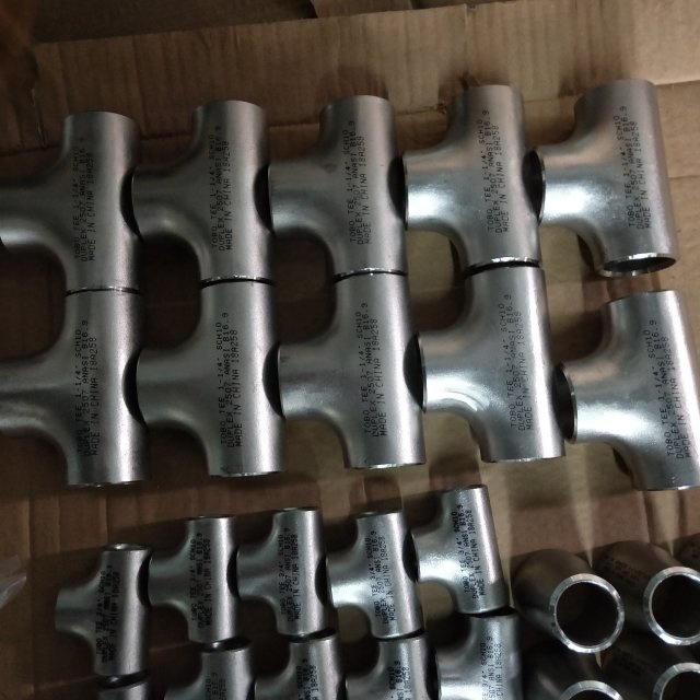 धातु निर्माता निकेल 90/10 पाइप फिटिंग UNS C70600 UNS C71500 तांबा समान क्रॉस 4